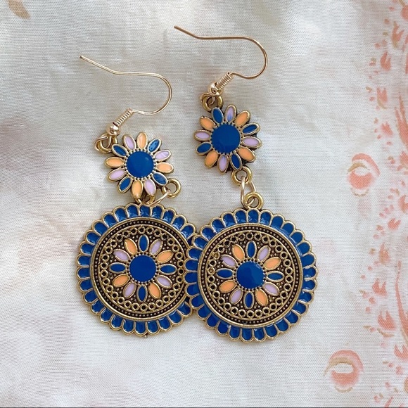 3/$15 Bohemian Mandala Dangle Drop Earrings - Picture 6 of 7